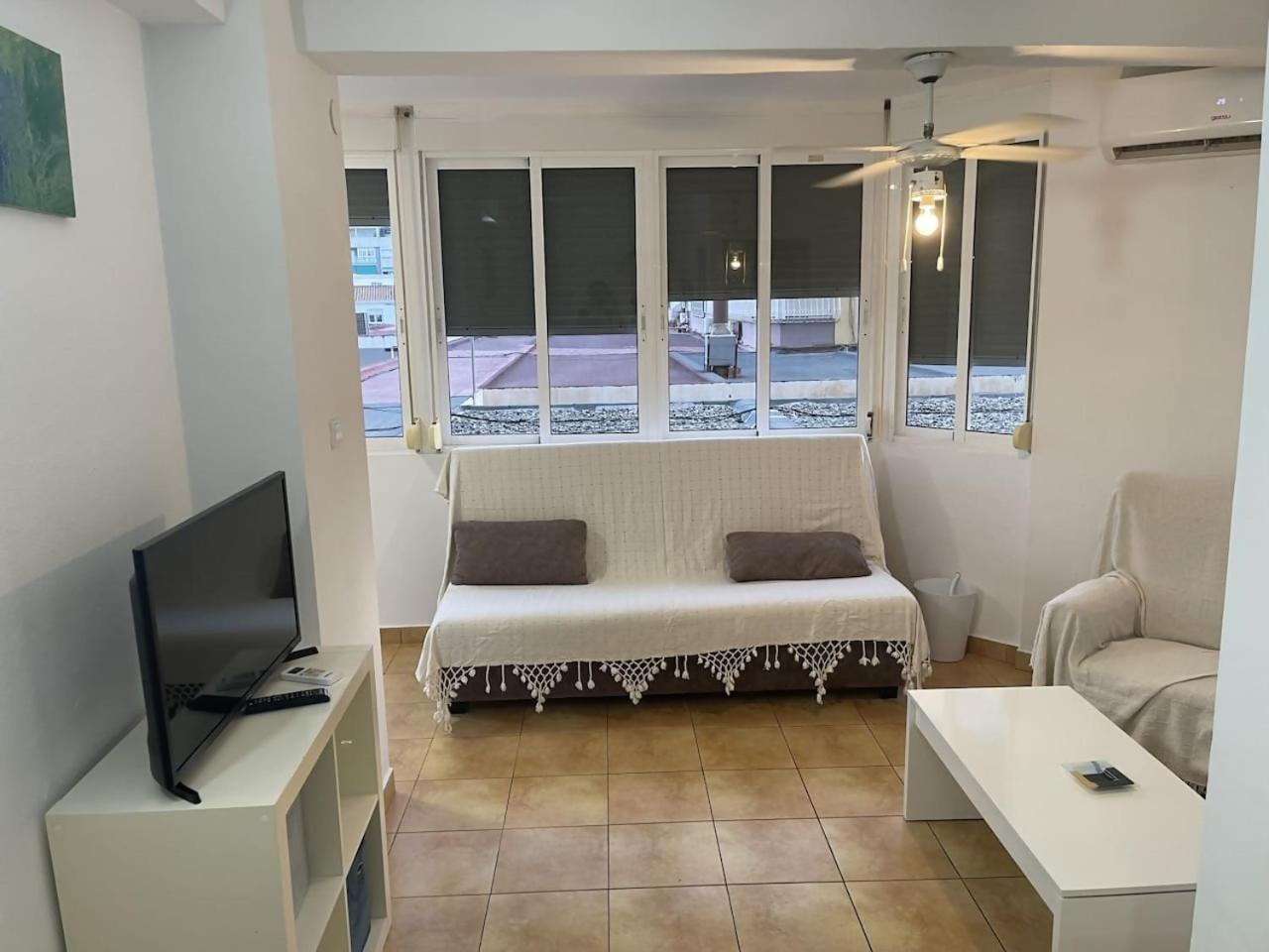 Apartamento Centrico Plazamar 4 Piscina Torre Del Mar Buitenkant foto
