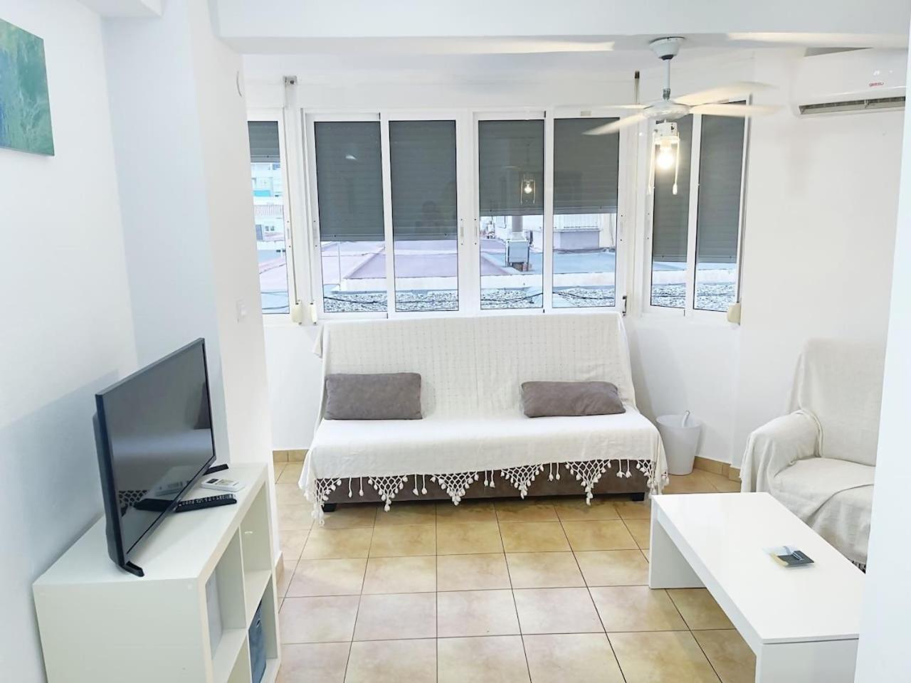 Apartamento Centrico Plazamar 4 Piscina Torre Del Mar Buitenkant foto